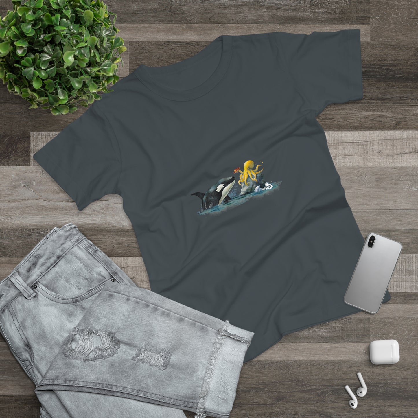 Ocean Wildlife - Women’s Tee