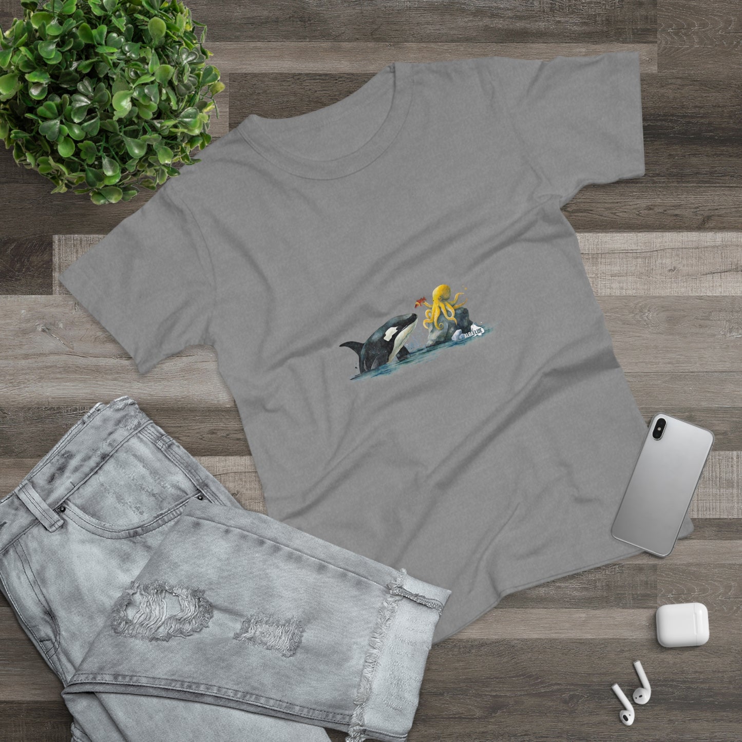 Ocean Wildlife - Women’s Tee