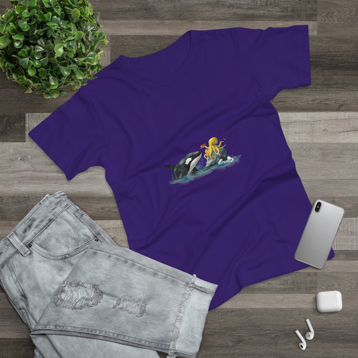 Ocean Wildlife - Women’s Tee