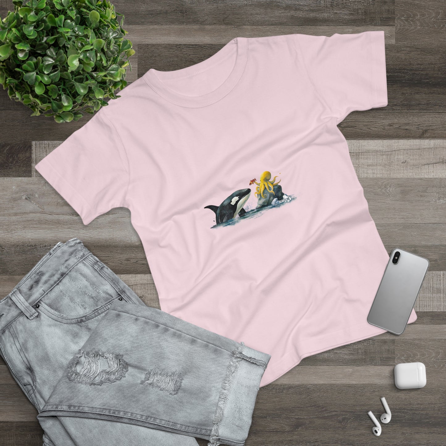 Ocean Wildlife - Women’s Tee