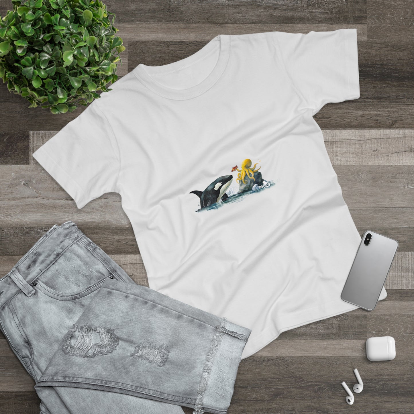 Ocean Wildlife - Women’s Tee