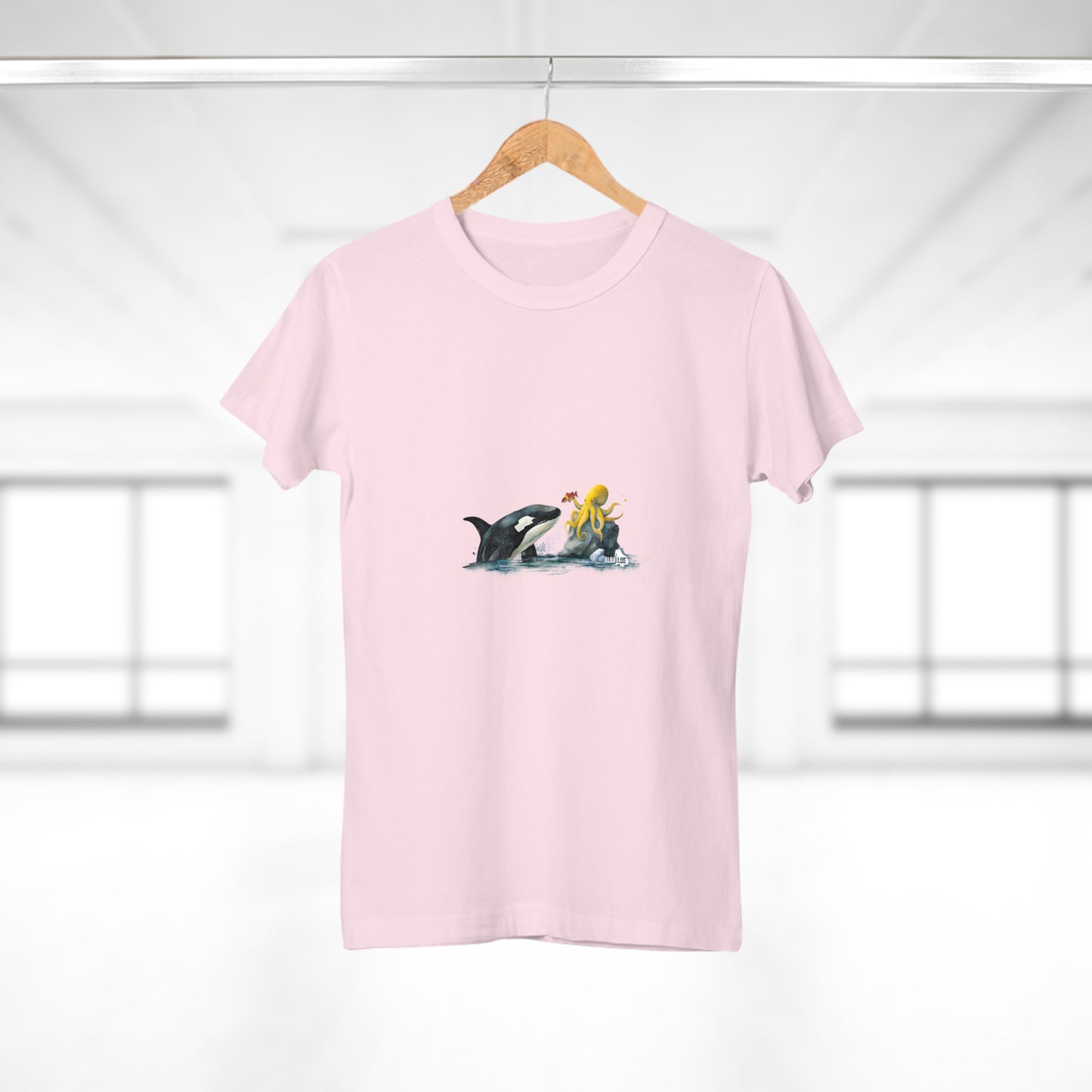 Ocean Wildlife - Women’s Tee