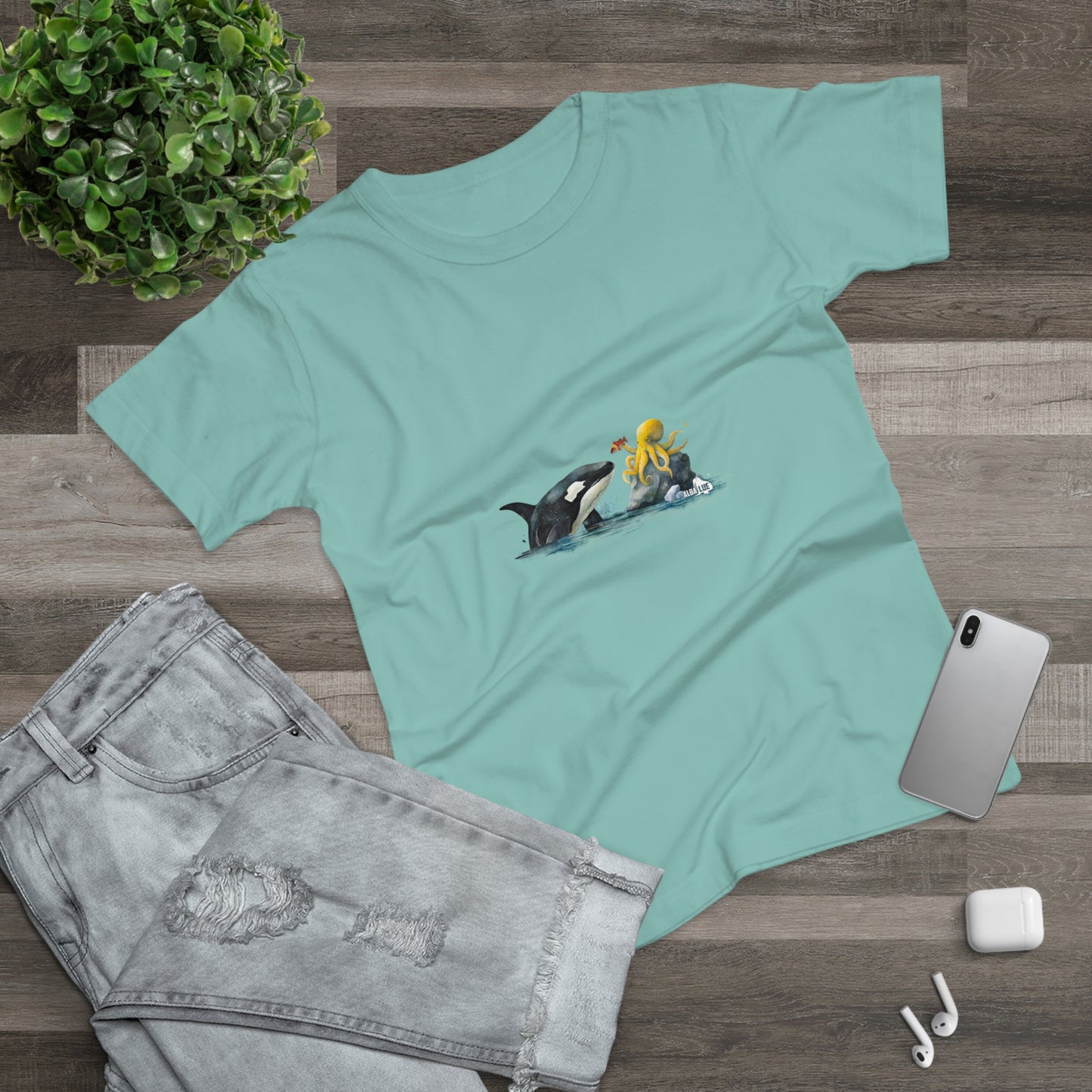 Ocean Wildlife - Women’s Tee
