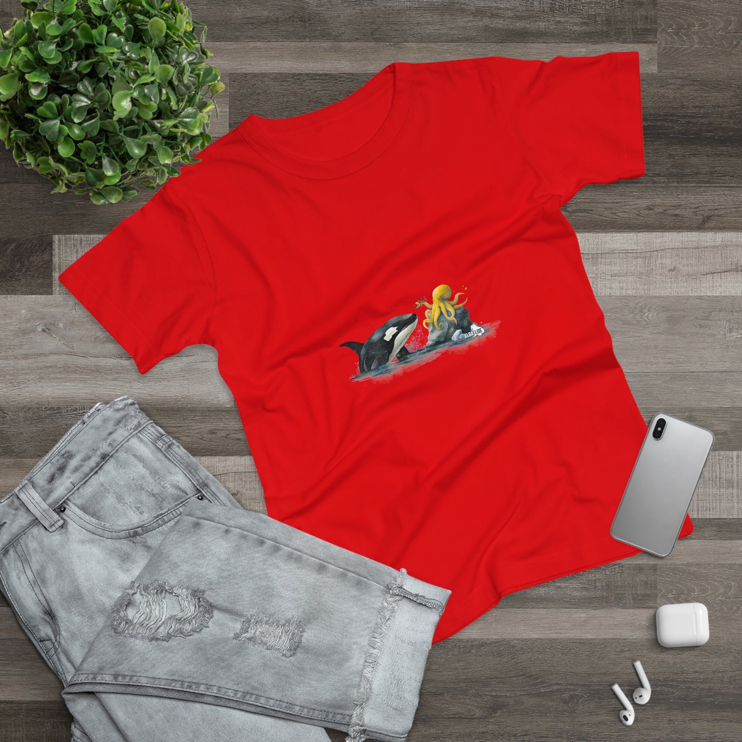 Ocean Wildlife - Women’s Tee