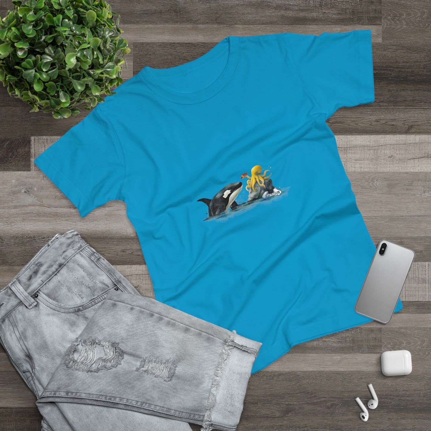 Ocean Wildlife - Women’s Tee