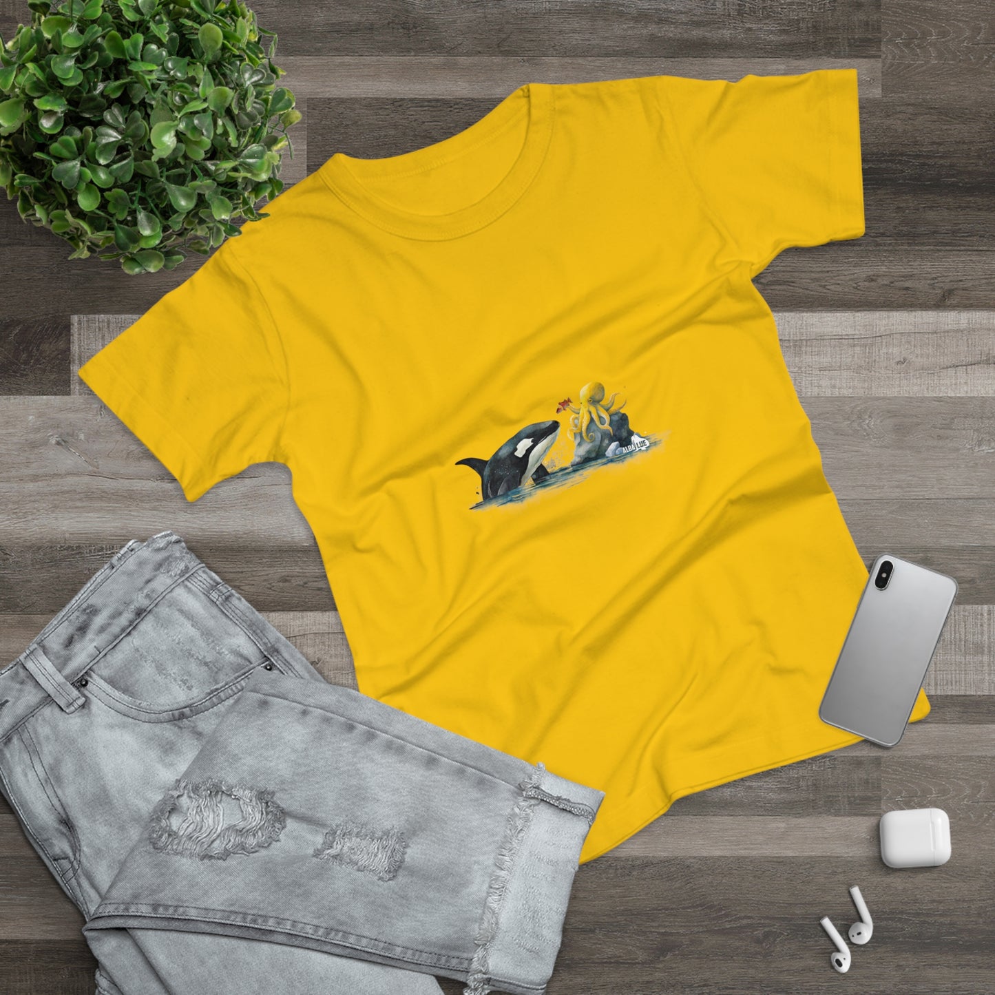 Ocean Wildlife - Women’s Tee