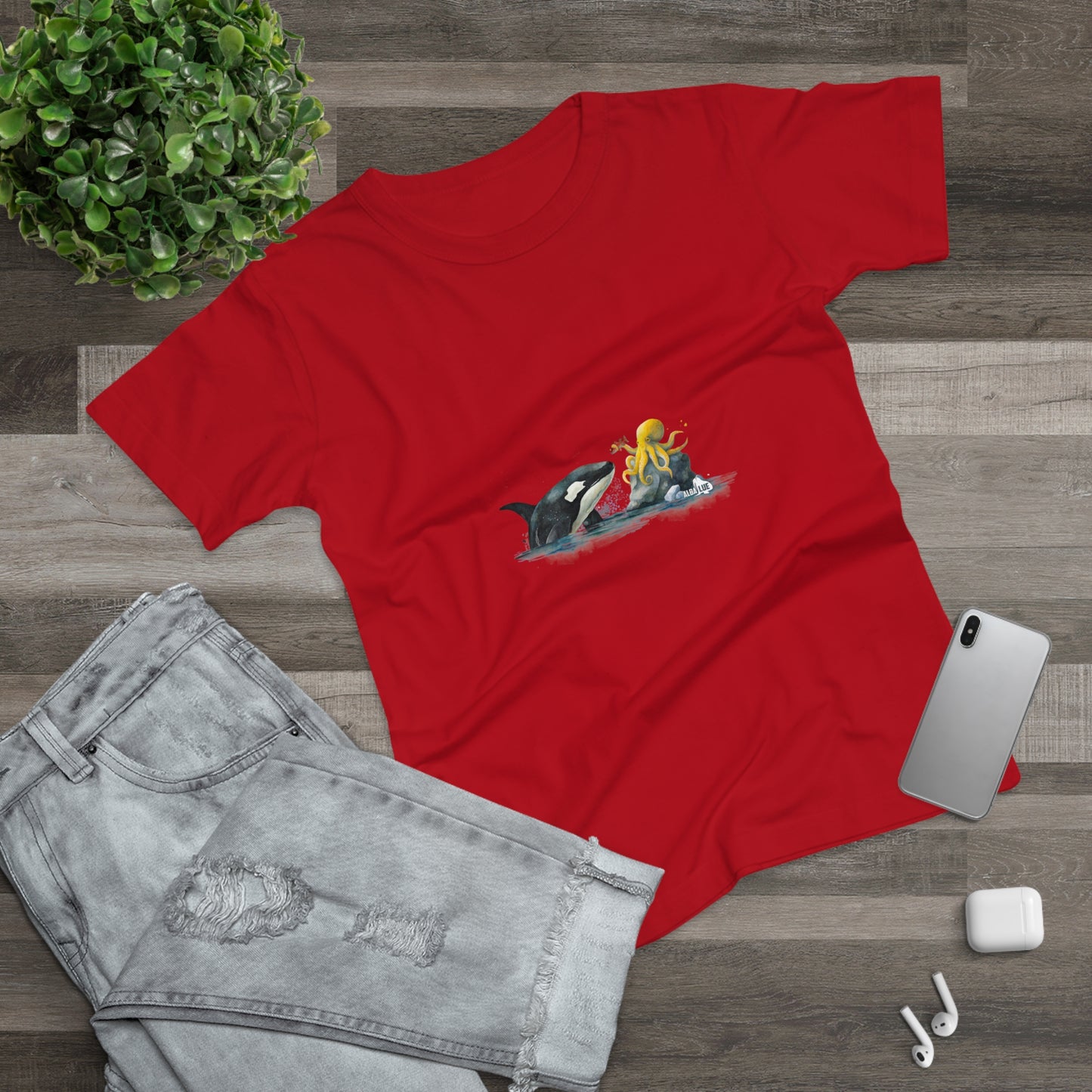 Ocean Wildlife - Women’s Tee