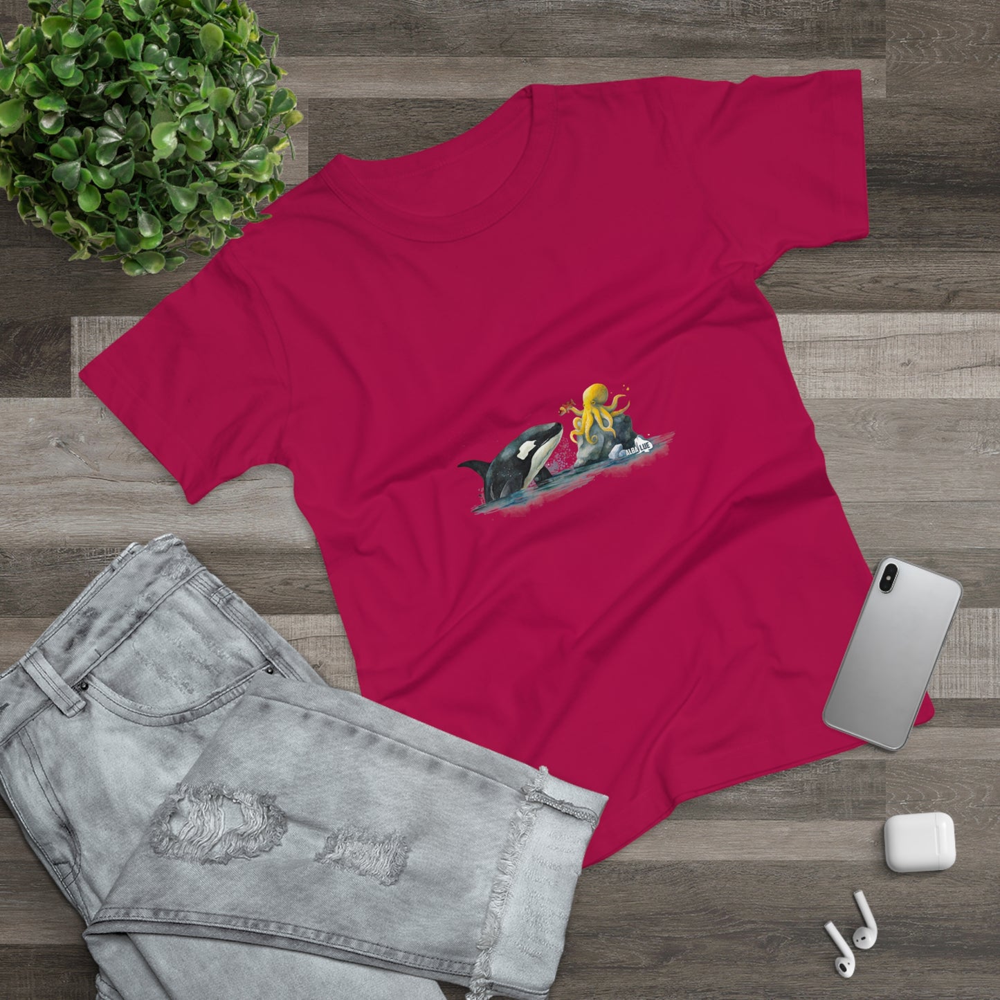 Ocean Wildlife - Women’s Tee